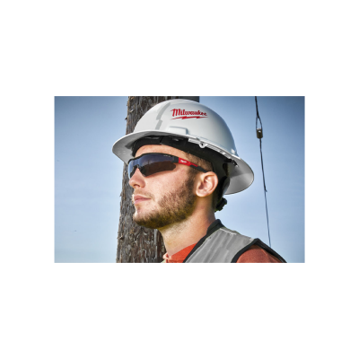 Tamsinti apsauginiai akiniai MILWAUKEE