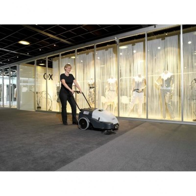 Akumuliatorinė grindų šlavimo mašina NILFISK Sweeper SW750