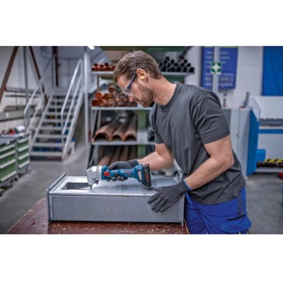 Akumuliatorinės adatinės skardos žirklės BOSCH GNA 18V-16 E